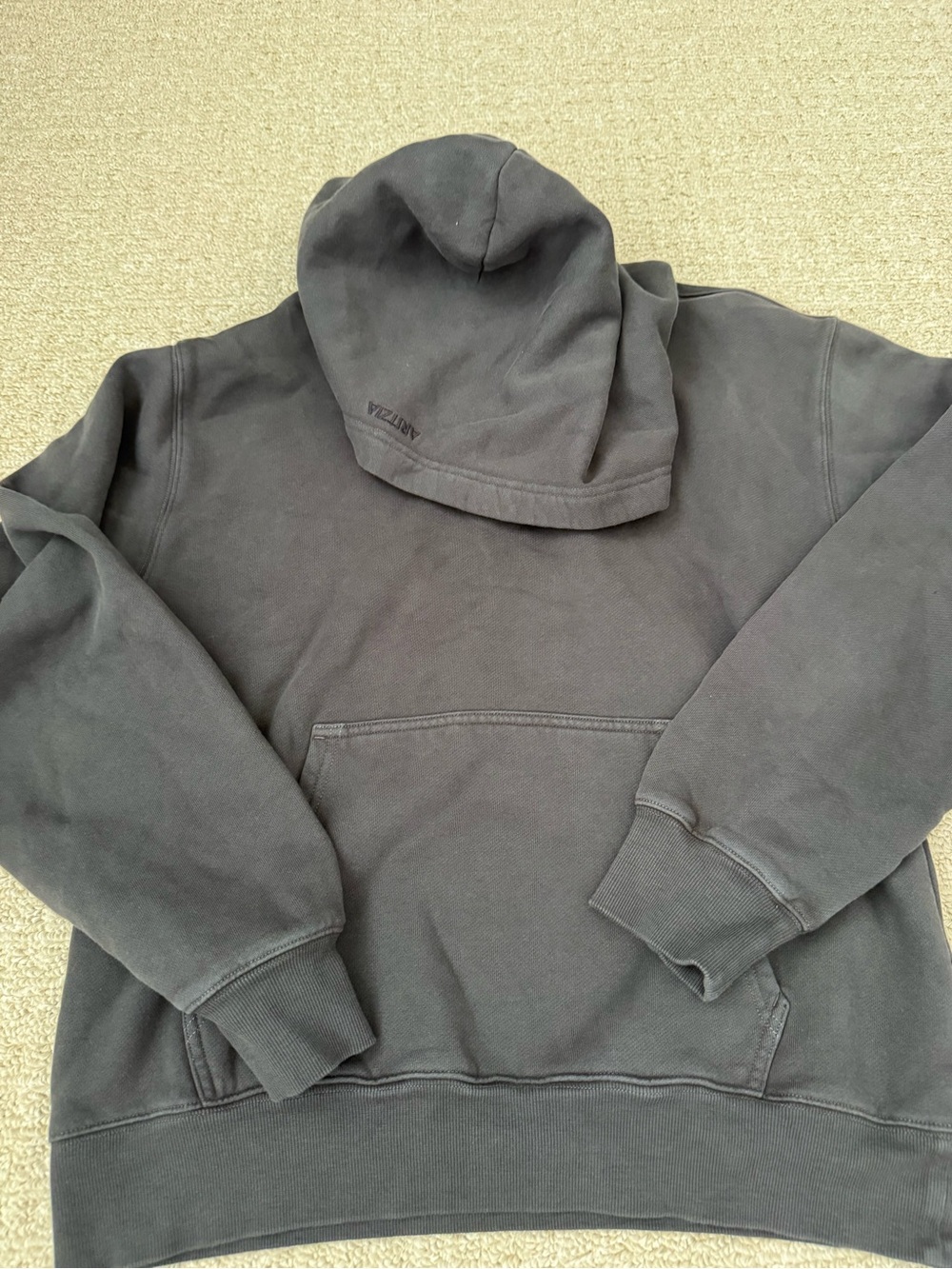 aritzia perfect sweatfleece M faded black nwt